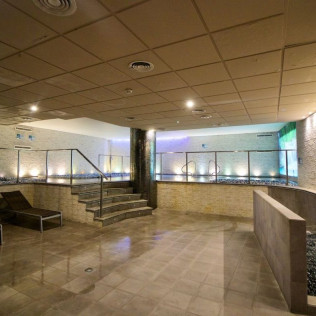 Escapada de 2 Noches con Circuito Spa en Hotel Granada Palace 5* (Granada)