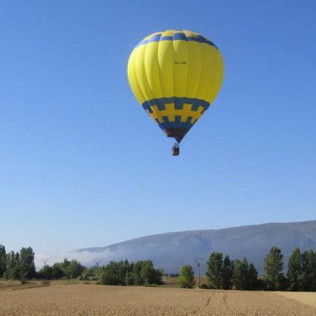 Escapada con Spa en Hotel Balneario Orduña Plaza 4* y Vuelo en Globo para dos (Orduña, Vizcaya)