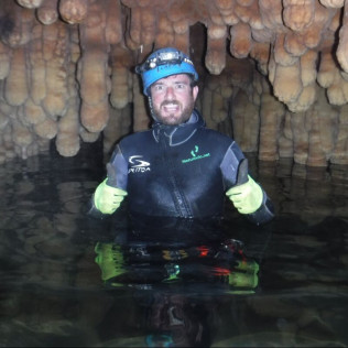 Espeleobarranquismo: Cueva de Valporquero (León)