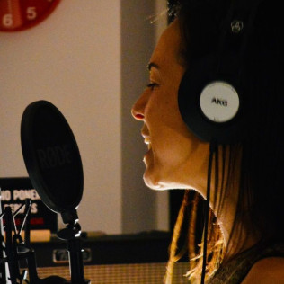 YourSong Madrid: Graba y Filma tu Canción con Músico en Directo (Madrid)