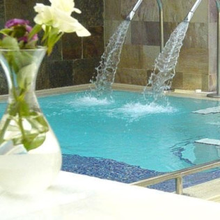 Escapada con Spa en Hotel Mas Passamaner 5*, Visita al Celler Mas Foraster y Cata de Vinos para dos (Tarragona)