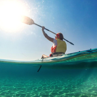 Oby Luxury: Excursión en Catamarán Solo para Adultos con Comida, Bebidas, Stand Up Paddle, Kayak y Snorkel (Fuerteventura, Las Palmas)