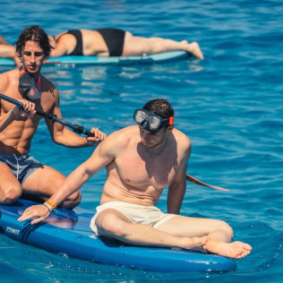 Ibiza Beach Hopper: Excursión en Catamarán a las Playas de Ibiza con Almuerzo, Paddle Surf y Snorkel (Ibiza)