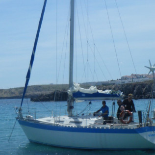 Excursión en Catamarán con Puesta de Sol y Aperitivo para dos (Fornells, Menorca)