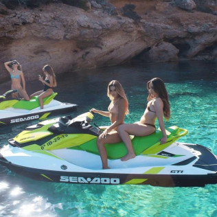 Excursión en Moto de Agua a Cala Tarida o Cala Conta (Ibiza)