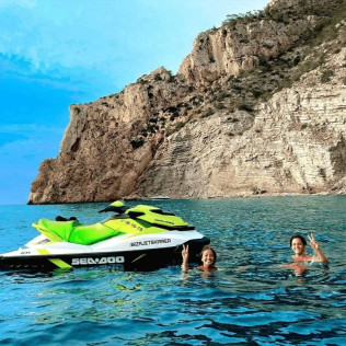 Excursión en Moto de Agua a Cala Tarida o Cala Conta (Ibiza)