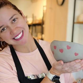 Taller de Cerámica: Modela y Decora tu Pieza (Barcelona)
