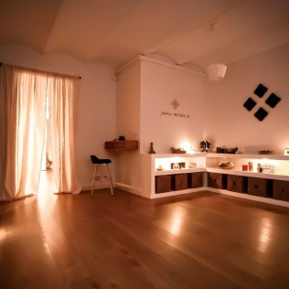 Jacuzzi Privado y Masaje a elegir para dos en Jamu Rituals Spa & Massage (Barcelona)