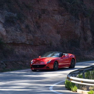 Conducción de Ferrari California T por Carretera (Fraga, Huesca)