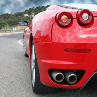Dúo de Coches: Ferrari y Lamborghini + Vuelta en Coche de Alta Gama en Circuito de Calafat (Ametlla de Mar, Tarragona)