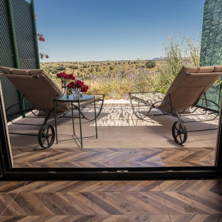Escapada con Cena en Habitación Doble o Suite de Aal Cachucho (San Agustín del Guadalix, Madrid)