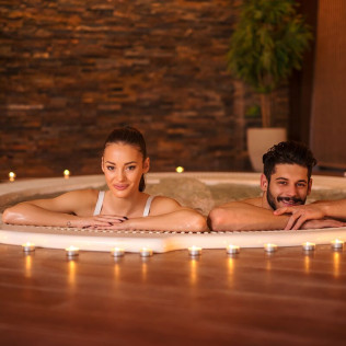 Circuito Spa Privado, Masaje de Aromaterapia y Cava para dos en Spa In Radisson Blu Resort 5* (Arguineguín, Gran Canaria)
