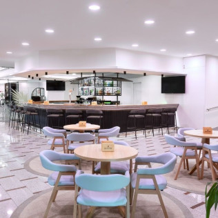 Spa & Bites: Circuito Spa, Tapa y Bebidas para dos en Alexandre Hotel Frontair Congress 4* (Sant Boi, Barcelona)