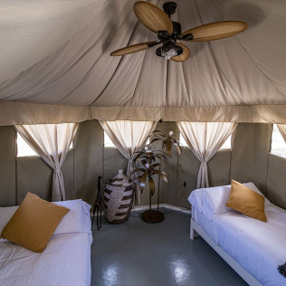 Escapada con Desayuno en Tienda Safari en El Toril Glamping Experience (Velada, Toledo)