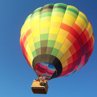 Vuelo en Globo con Cava, Desayuno, Fotos y Vídeo en Aranjuez (Madrid)