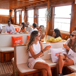 Salida en Goleta por la Costa de Barcelona con Tapa y Bebida (Barcelona)