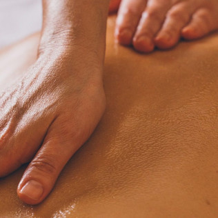 Circuito Spa en OASIS Wellness & Spa, Masaje RESET y Desayuno en SOFIA Bar & Tapas para dos en Grand Hyatt Barcelona 5* (Barcelona)