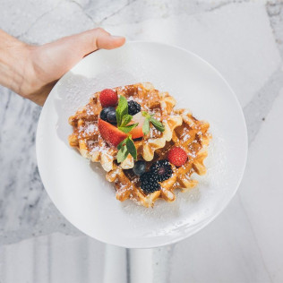Circuito Spa en OASIS Wellness & Spa, Masaje RESET y Desayuno en SOFIA Bar & Tapas para dos en Grand Hyatt Barcelona 5* (Barcelona)
