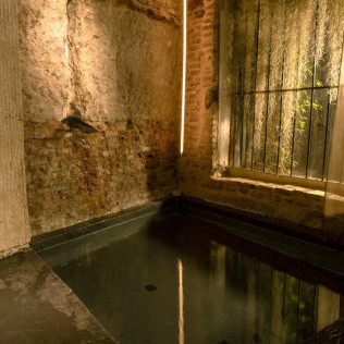 Experiencia Aguaespuma: Terma Privada y Masaje para dos en Halmma (Madrid)