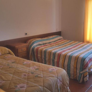 Escapada de 2 Noches con Desayuno en Hospedaje Casa Mariano (Segovia)