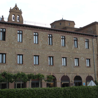 Escapada con Visita a Bodega y Cata de Vinos en Hospedería de Alesves (Villafranca, Navarra)