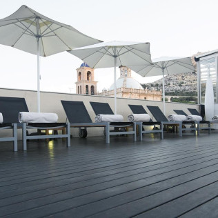 Acceso a Piscina Relax, Masaje Relajante y Comida o Cena en Hospes Amerigo 5* (Alicante)