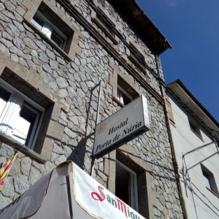Escapada con Cena en Hostal Porta de Núria (Ribes de Freser, Girona)