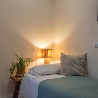 Escapada de 1 o 2 Noches con Desayuno en Hostal Boutique Es Portalet (Sant Feliu de Guíxols, Girona)
