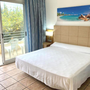 Escapada en Hotel Abril (San Juan, Alicante)