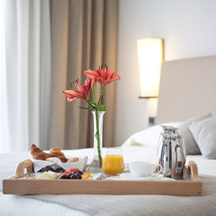 Escapada con Cena en Hotel AR Golf Almerimar 5* (Almerimar, Costa de Almería)