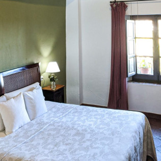 Escapada con Desayuno en Hotel Fuente del Sol 4* (La Joya - Antequera, Málaga)
