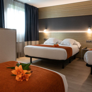 Escapada Relax con Acceso Exclusivo a la Zona Wellness en Hotel Avenida Coruña (A Coruña) 