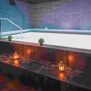 Escapada con Comida o Cena y Piscina Termal en Hotel Balneario Playa de Coma-Ruga 4* (Tarragona)