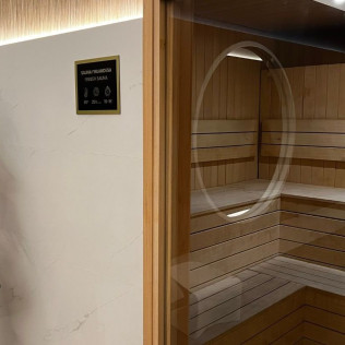 Circuito Spa con Masaje, Comida Buffet y Copa de Cava en Serena Spa Traveller - Hotel Barceló Marbella 4* (Marbella, Málaga)