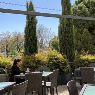 Almuerzo o Cena para dos en Hotel Best Western Premier CMC Girona 4* (Girona)