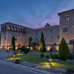 Escapada en Villa Deluxe con Spa y Desayuno en Hotel & SPA Monasterio de Boltaña 5* (Boltaña, Huesca) 
