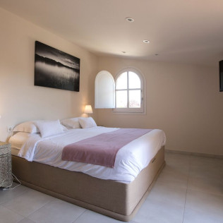 Escapada con Cena en Boutique Hotel Can Picó 4* (Pelacalç, Girona)