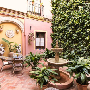 Escapada con Bañera Hidromasaje en Hotel El Rincón de las Descalzas 3* (Carmona, Sevilla)