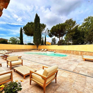 Escapada con Cena en el Hotel Boutique Comtal Empúries (Castelló d'Empúries, Girona)