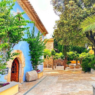Escapada con Cena en el Hotel Boutique Comtal Empúries (Castelló d'Empúries, Girona)