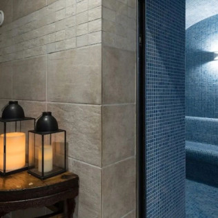 Circuito Spa y Masaje con Aromaterapia o Terapéutico en Hotel Catalonia Ramblas 4* (Barcelona)