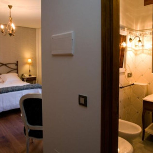 Escapada en Habitación Especial con Spa en Posada Real Los Condestables 4* (Zamora) 