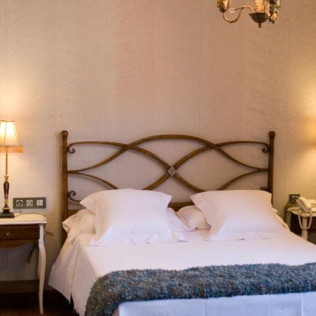 Escapada en Habitación Especial con Spa en Posada Real Los Condestables 4* (Zamora) 