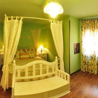 Escapada con Encanto: Hotel con Bañera de Hidromasaje y Cena para dos 3* (Guadalajara)