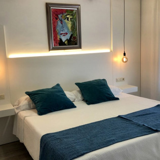 Escapada con Desayuno en Hotel La Encomienda (Moraleja, Cáceres)
