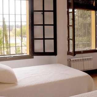 Escapada con Cena Romántica en Hotel Finca Las Beatas (Villahermosa, Ciudad Real)
