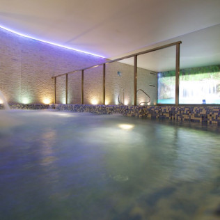 Circuito Spa y Masaje para Parejas en Hotel Granada Palace 5* (Granada)
