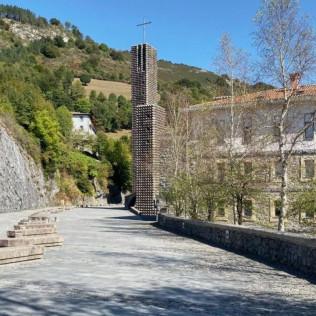 Escapada con Desayuno y Cena en Hotel Iraipe Santuario De Arantzazu (Oñate, Guipúzcoa)