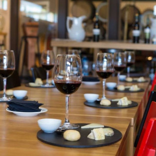 Cata de Vinos en Hacienda Zorita Wine Hotel 5* (Valverdón, Salamanca)
