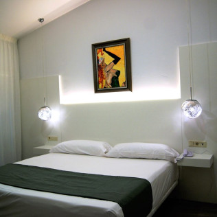 Escapada de 2 Noches con Desayuno en Hotel La Encomienda (Moraleja, Cáceres)